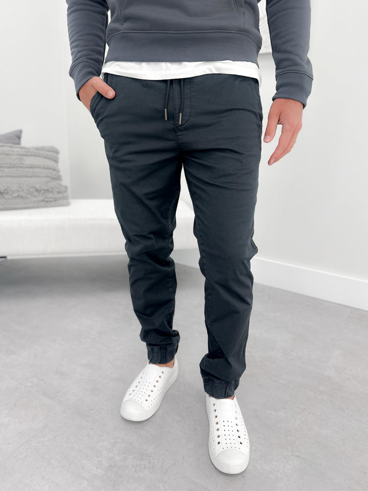 Arrow Mens Joggers in Charcoal