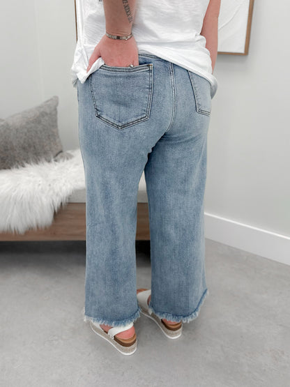 Sonia Ankle Wide Jeans by Judy Blue