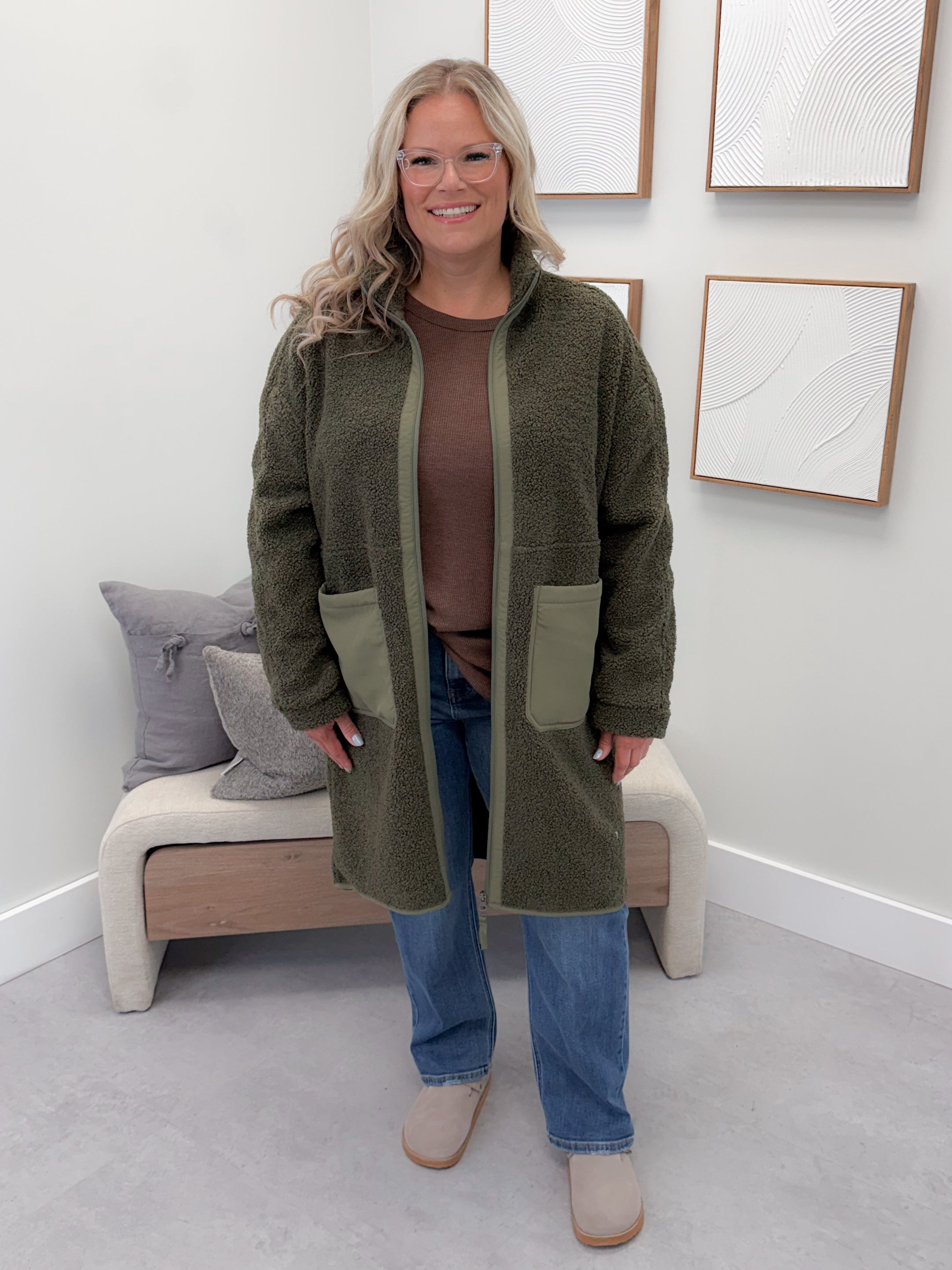 Canmore Long Jacket in Olive