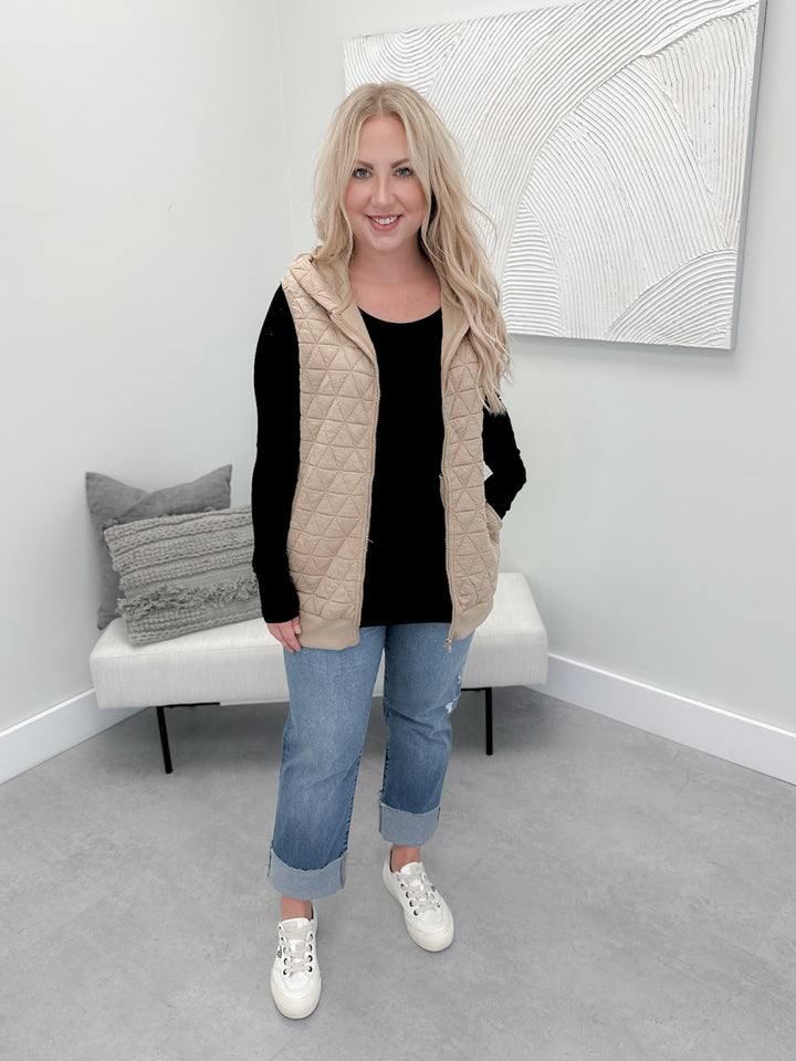 Jessa Quilted Vest in Taupe