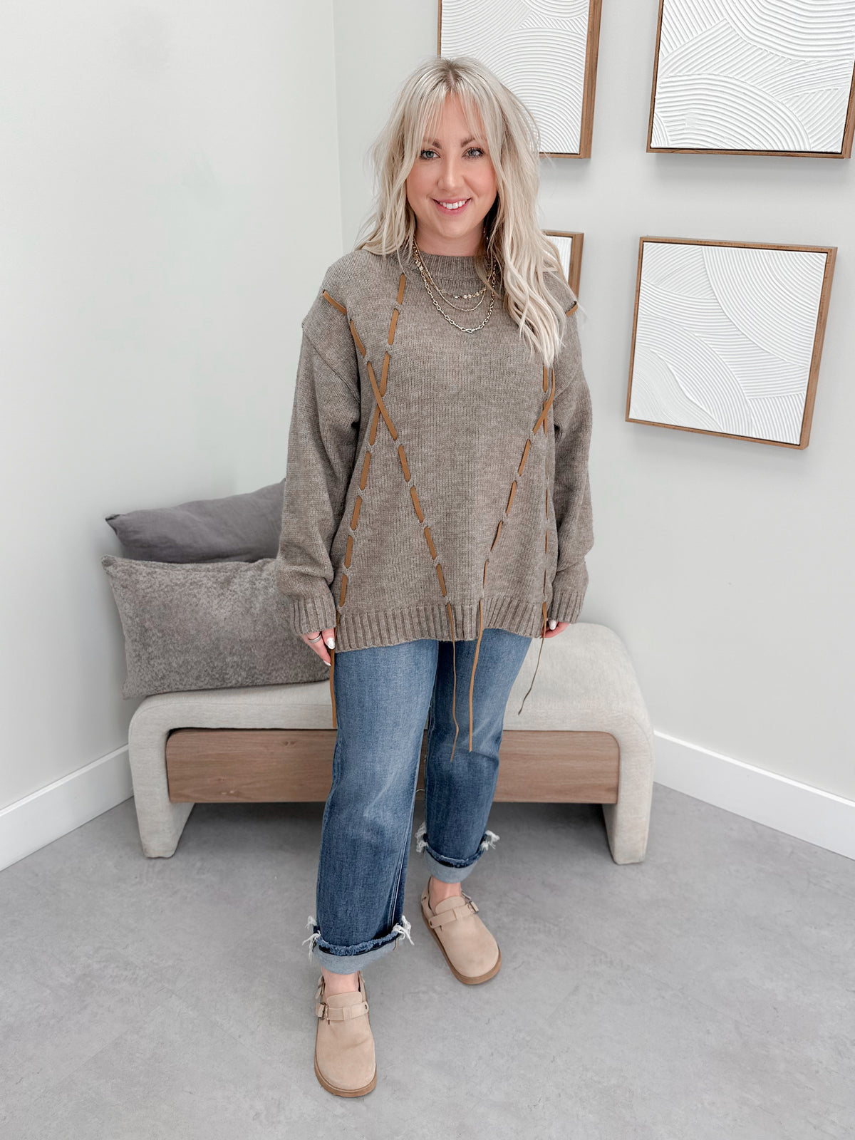 Dessen Sweater in Brown