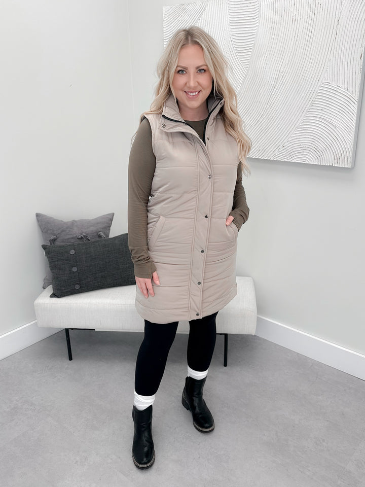 Harlow Vest in Latte