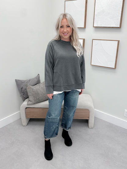 Willow Scuba Pullover in Charcoal