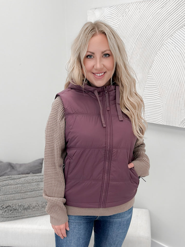 Vinny Hooded Puffer Vest in Plum