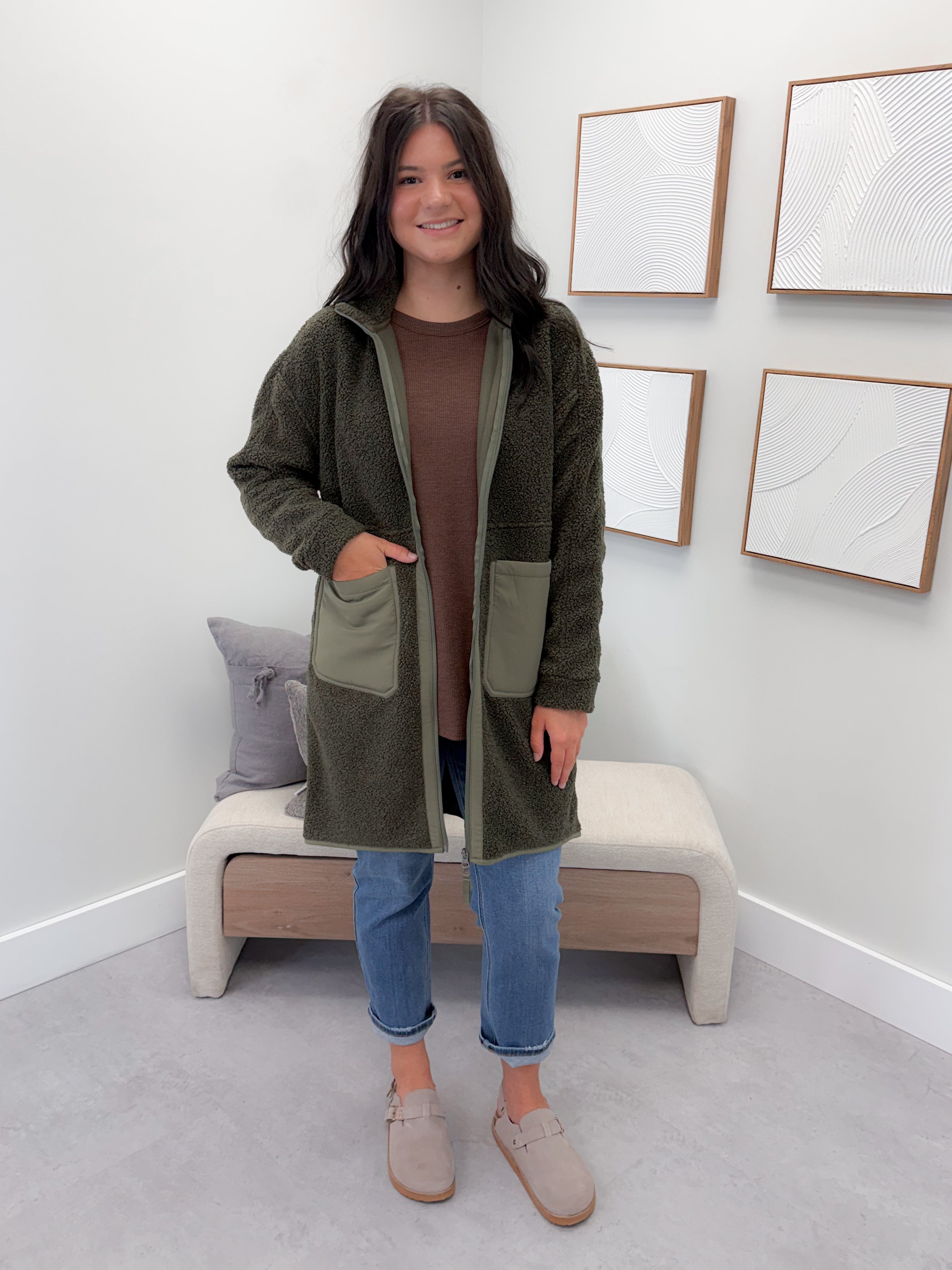 Canmore Long Jacket in Olive