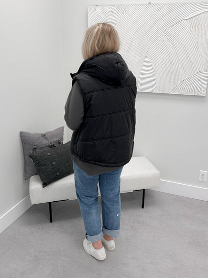 Roman Hooded Vest in Black