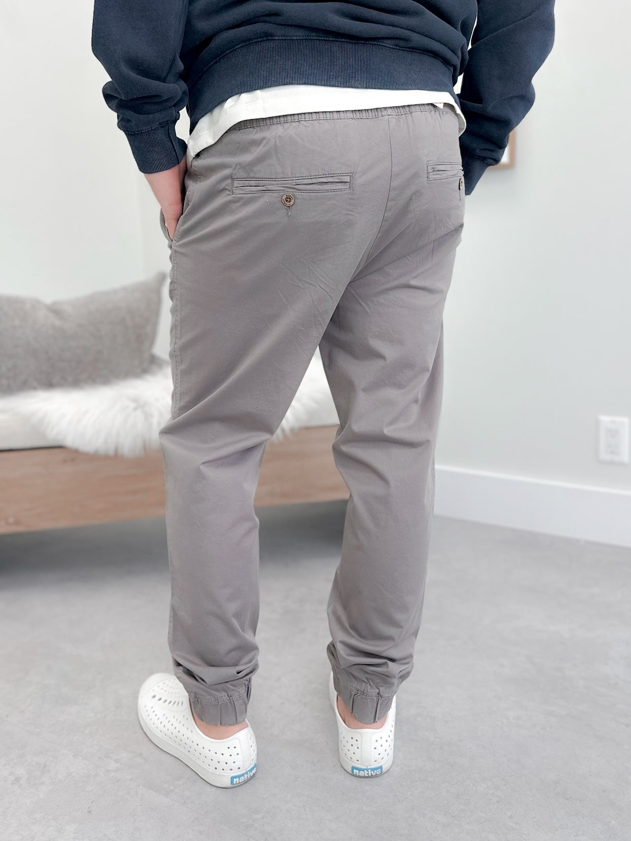 Mens Diego Jogger in Stone Grey