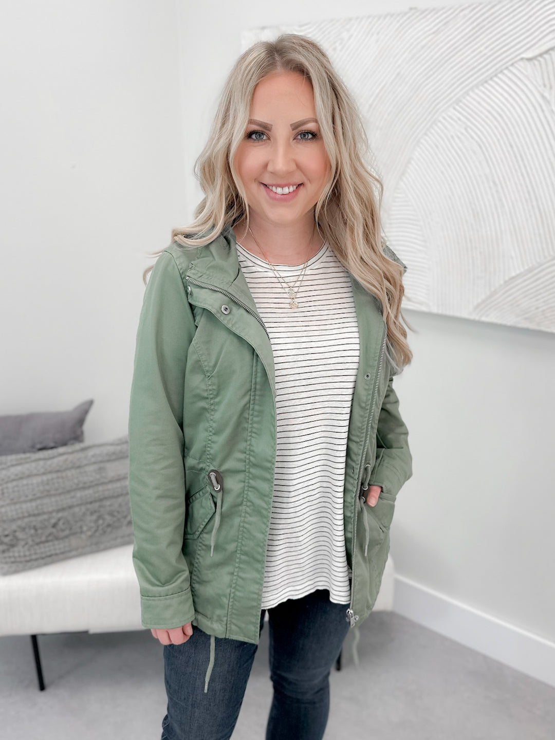 Lorna Canvas Jacket in Hedge Green