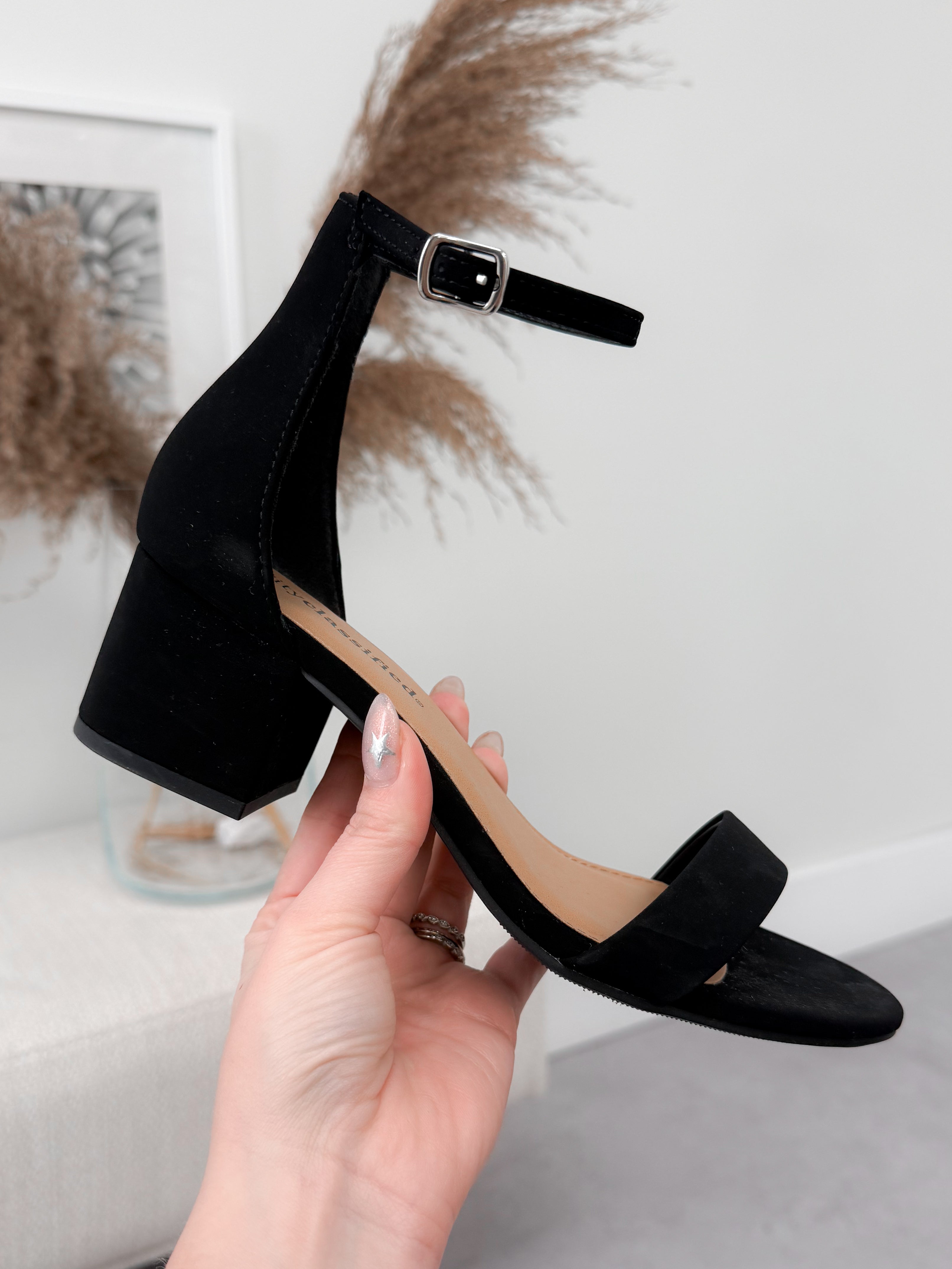 Weekend Heel in Black