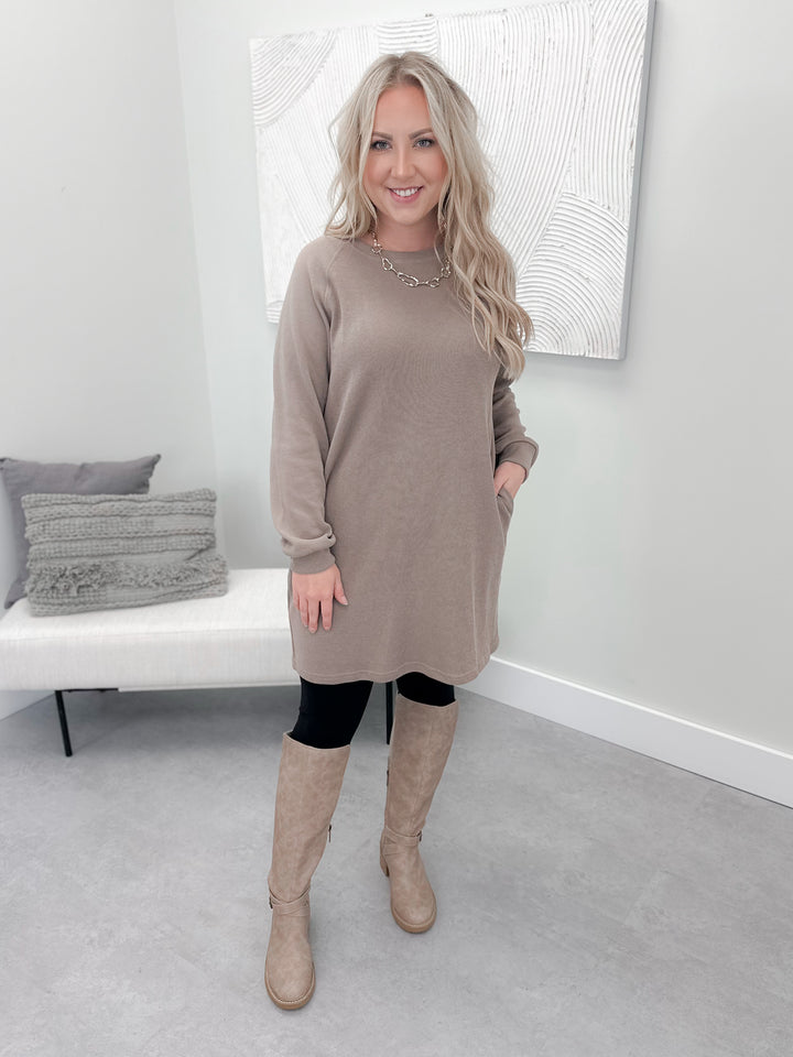 Melody Tunic Pullover in Mocha