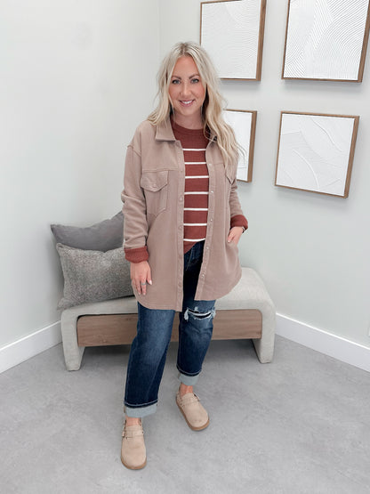 Essen Shacket in Taupe