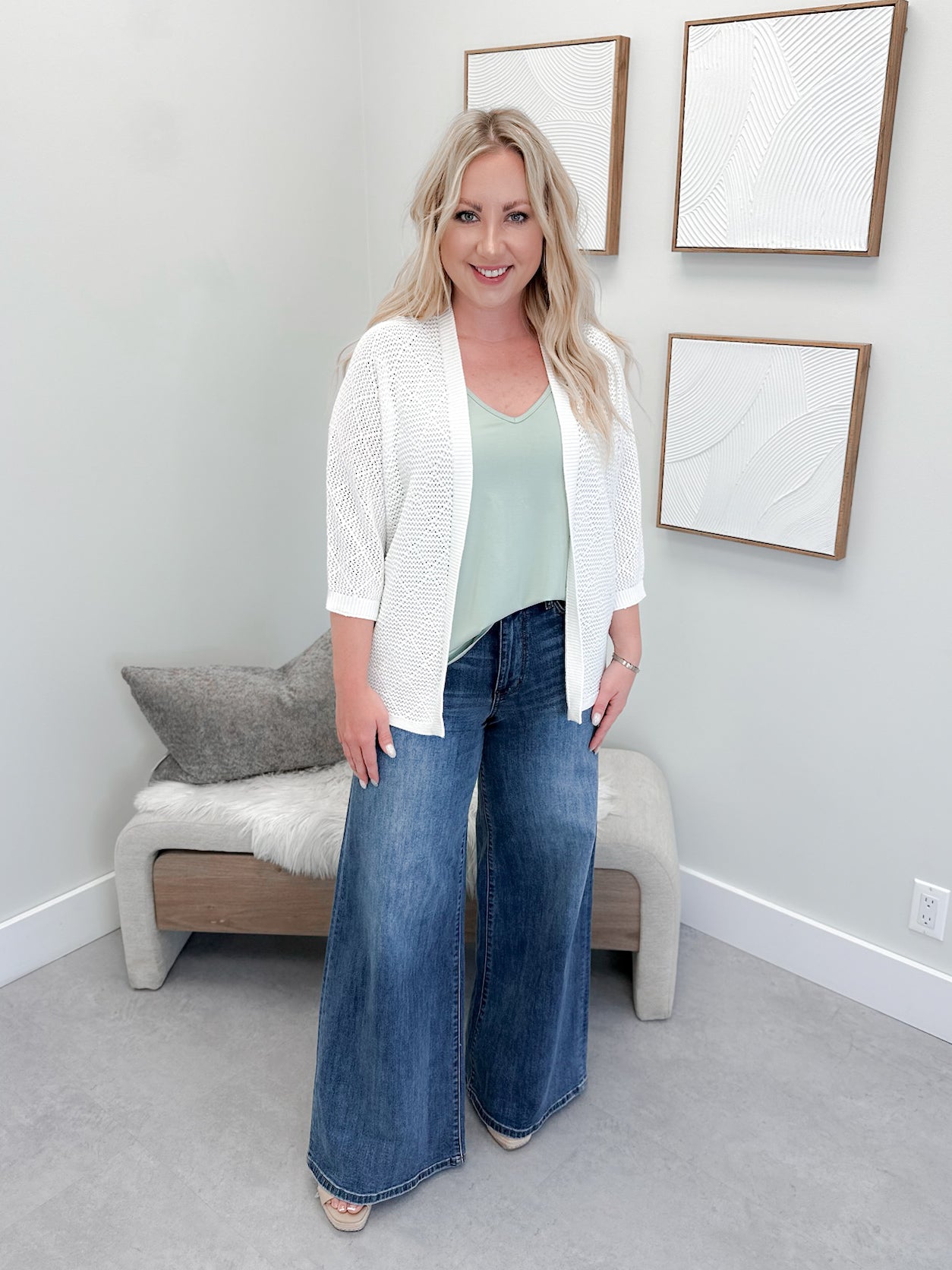 Missel Cardigan in Off White
