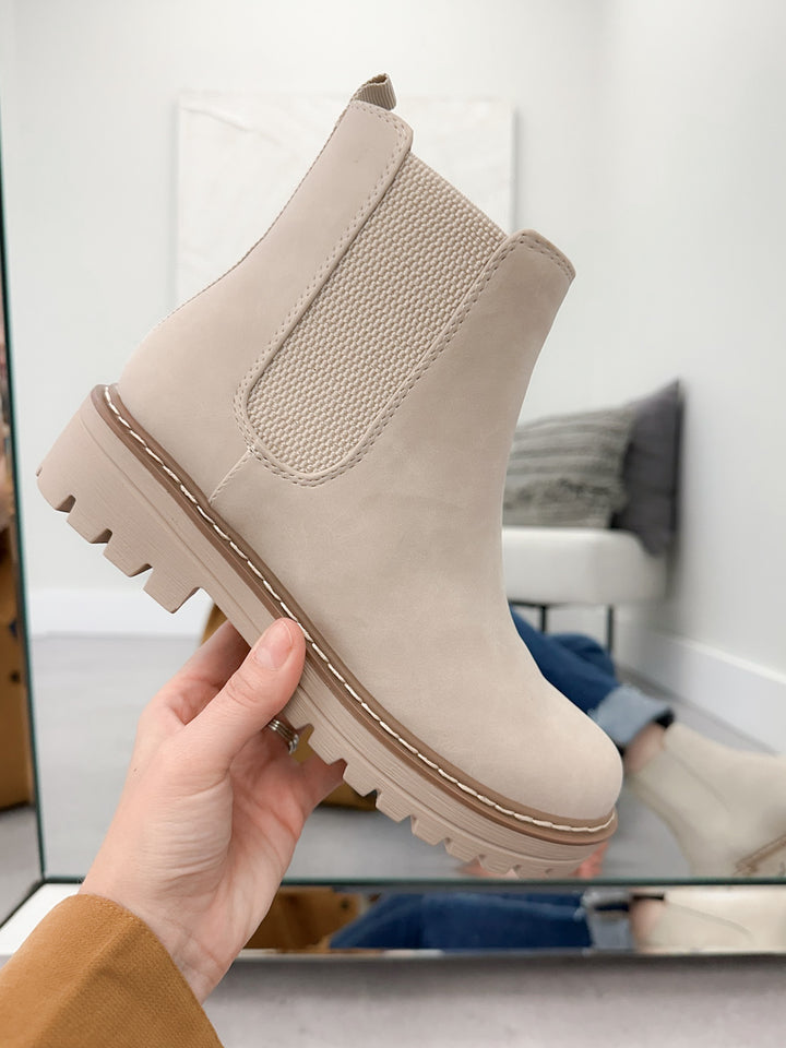 Cole Boots in Sand
