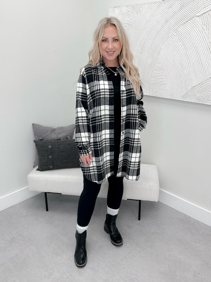 Elliot Shacket in Black Plaid