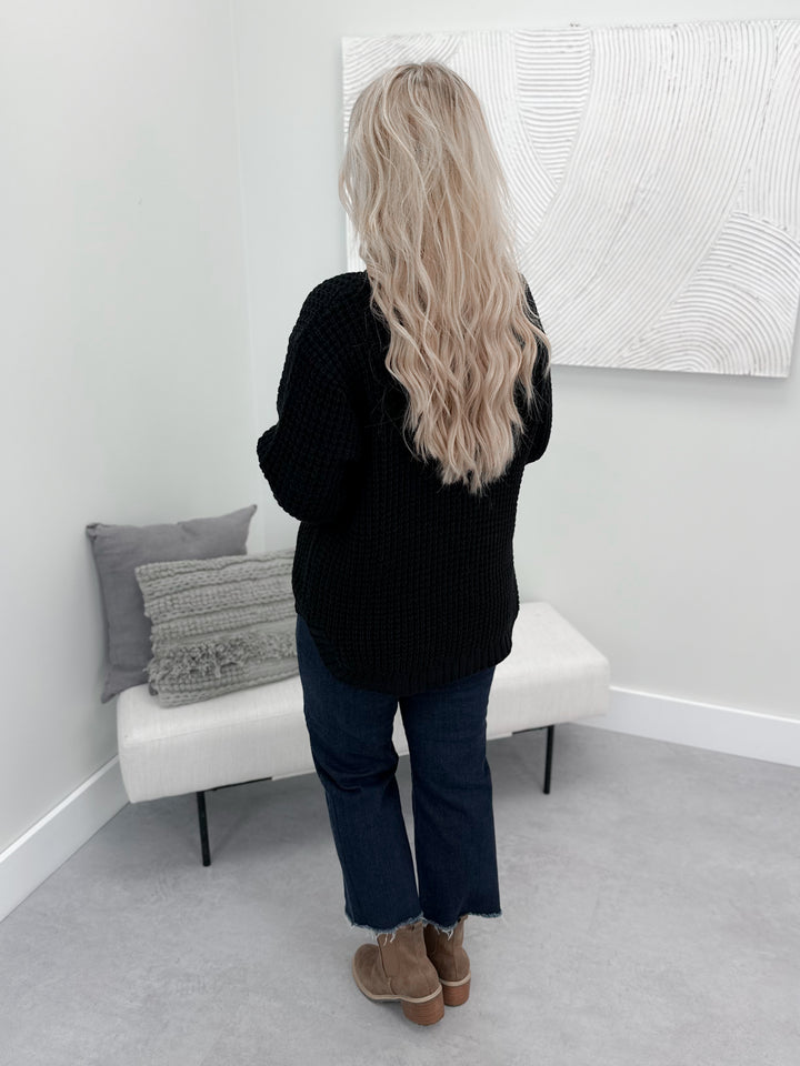 Anna Chunky Knit Sweater in Black