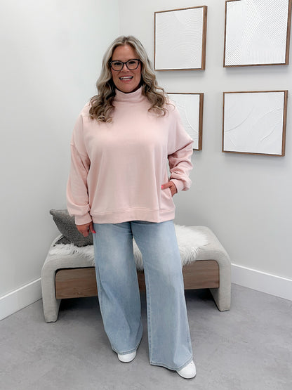 Moon Pullover in Pink