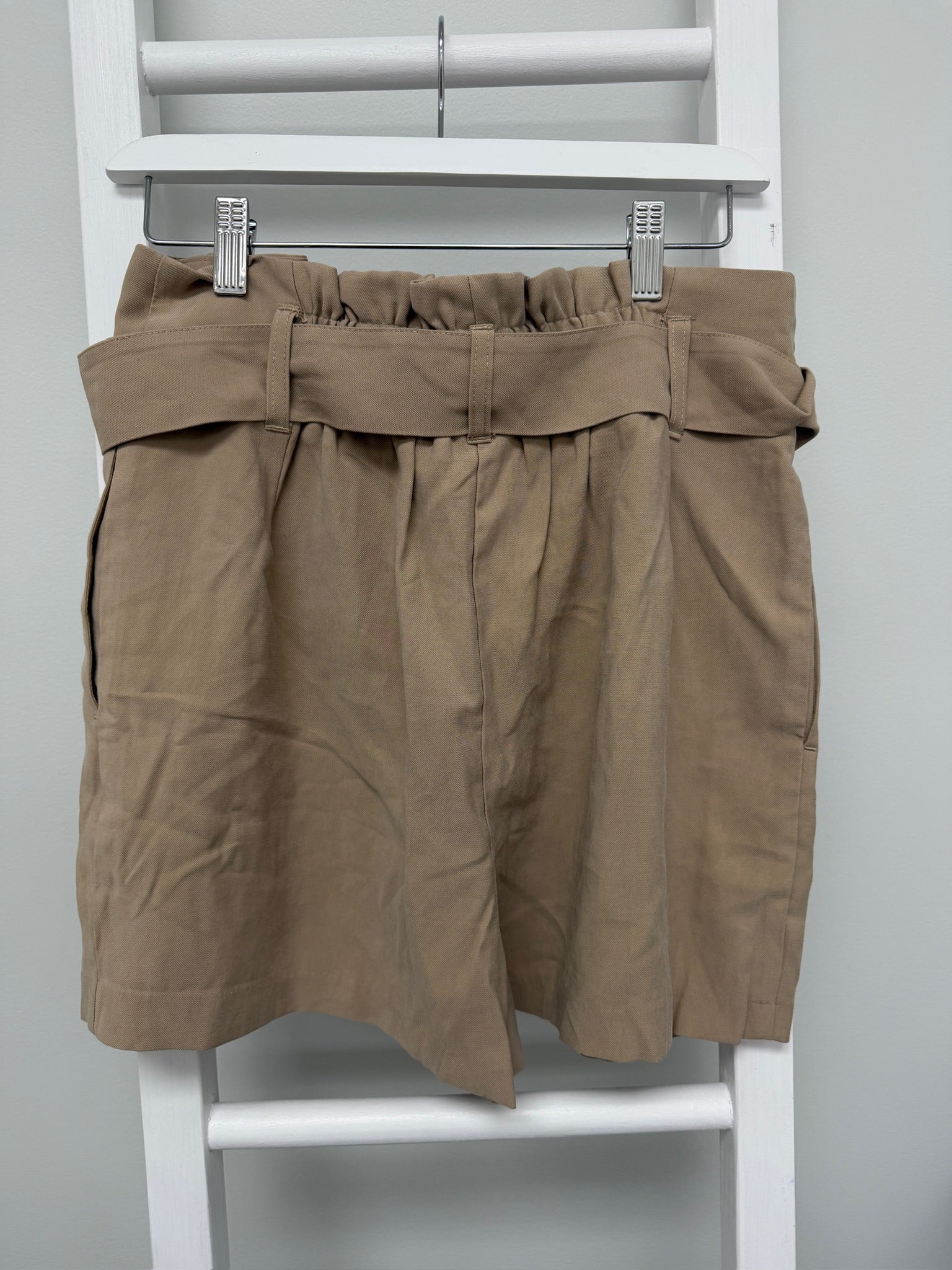 #250- Paper Bag Taupe Shorts SIze M