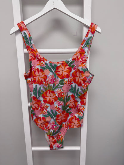 #257- Imagine Perry One piece Size M
