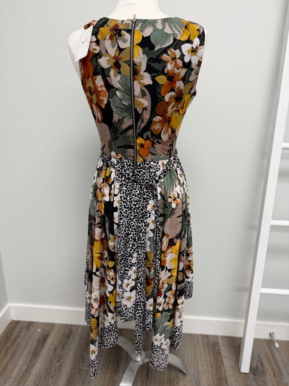 #264- Roz&Ali Spots/Floral Dress SIze 4