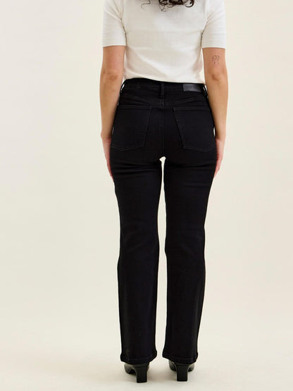 Canyon Tummy Control Boot Cut Jeans in Black by Judy Blue (Two Inseams)