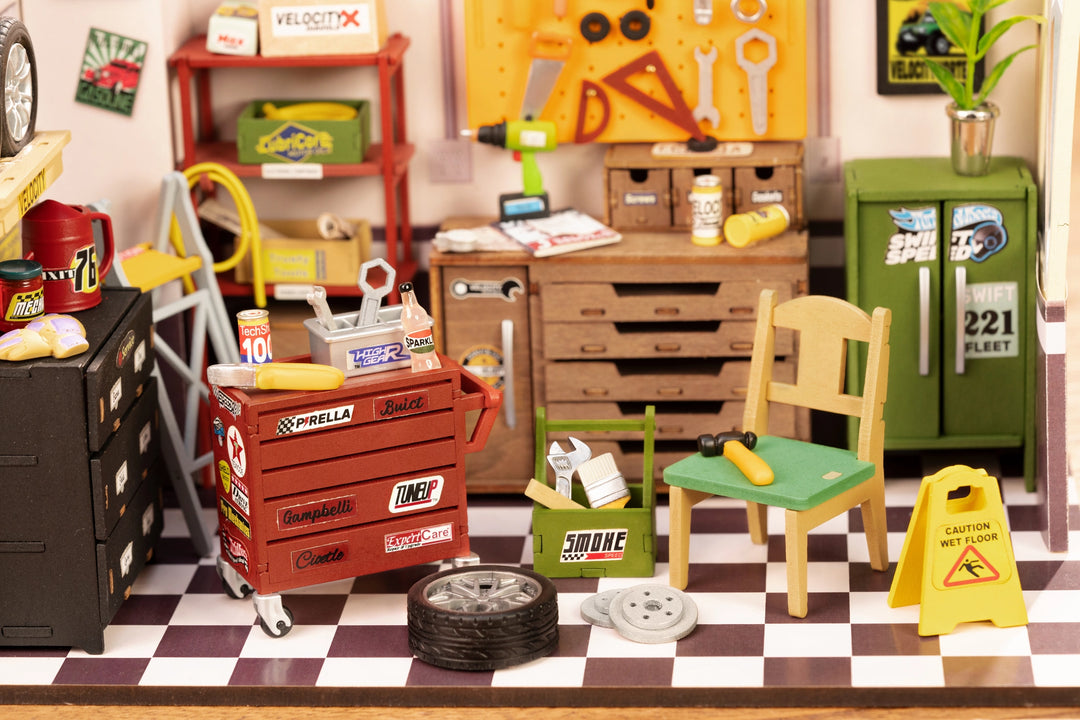 DIY Miniature Garage Workshop