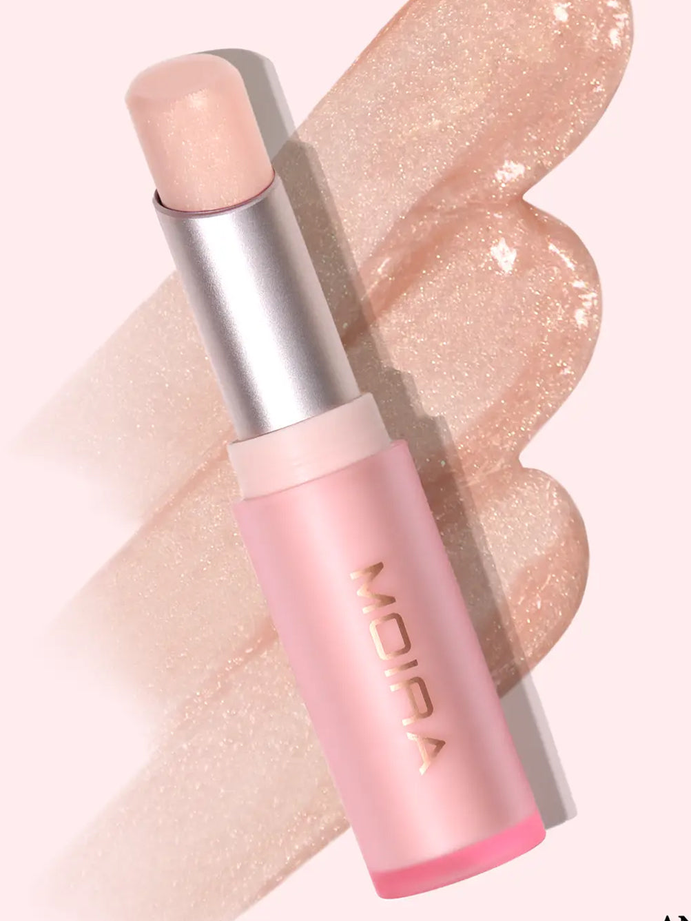 Signature Lipstick in Glowing Champagne