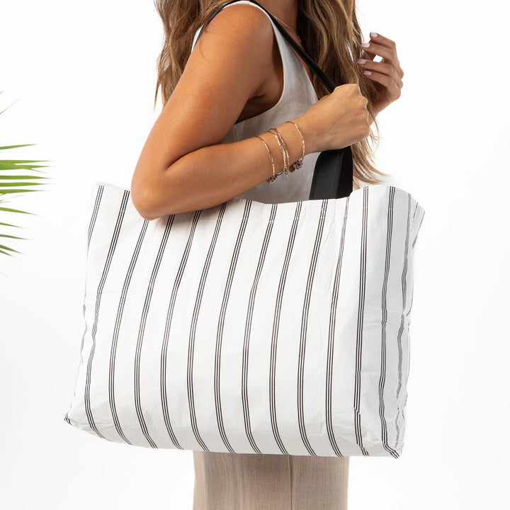 Holo Holo Reversible Bag in Day Palms Rose Gold by ALOHA