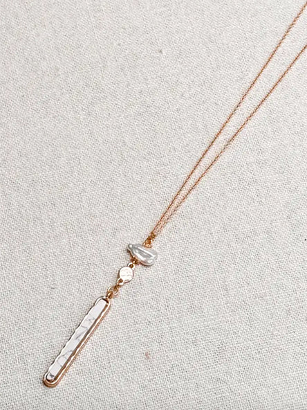 Rem Howlite &  Pearl Pendant Necklace