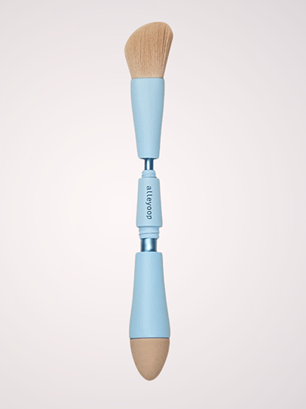 Multi-Tasker 4-in-1 Makeup Brush