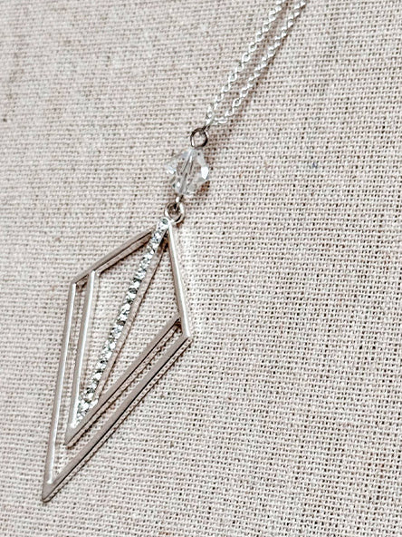 Glenie Pendant Necklace in Silver