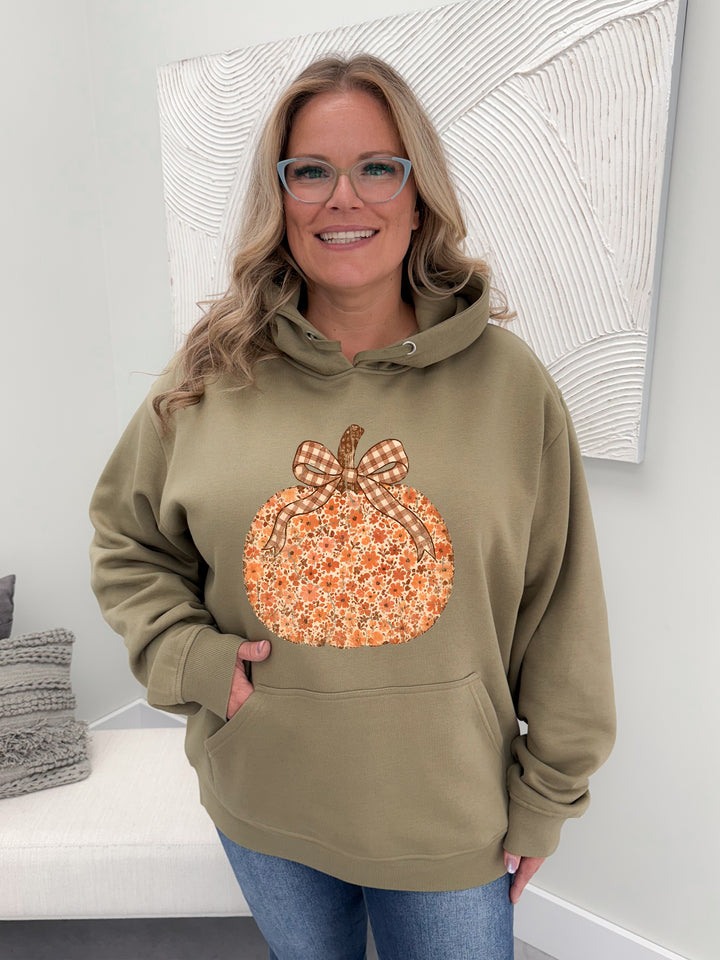 Cottage Pumpkin Graphix Pullover / Hoodie
