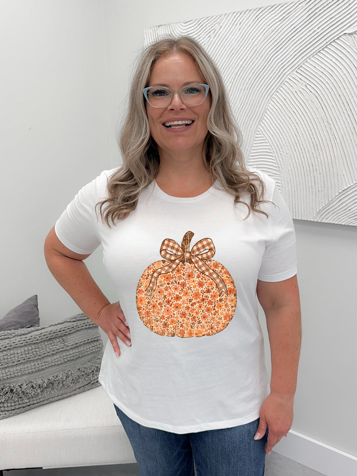 Cottage Pumpkin Graphix Tee