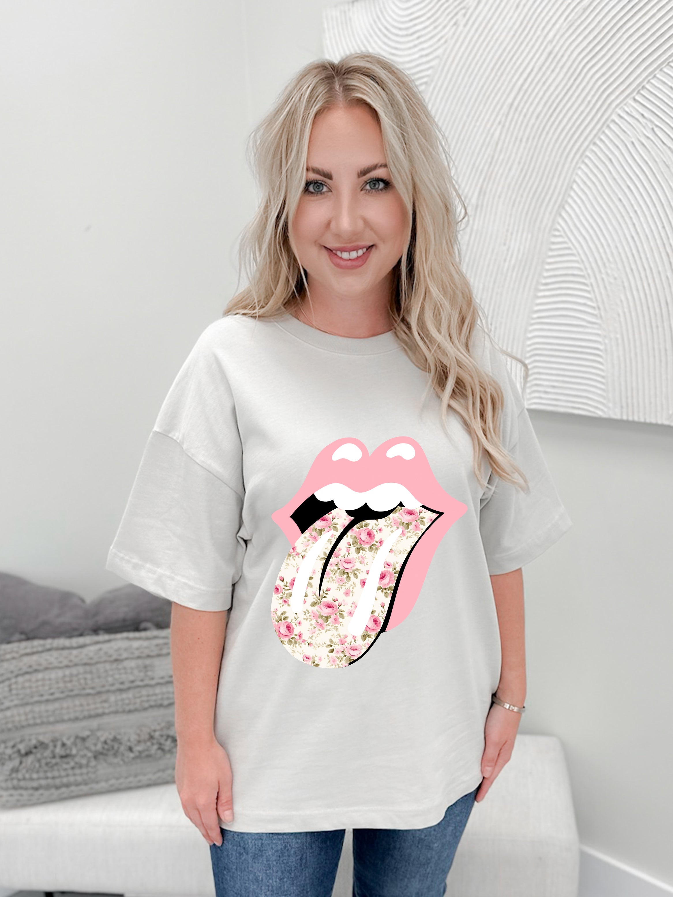 Petal & Pout Graphix Tee