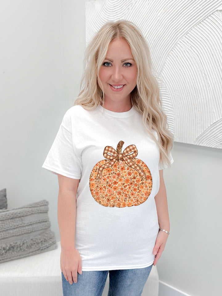 Cottage Pumpkin Graphix Tee