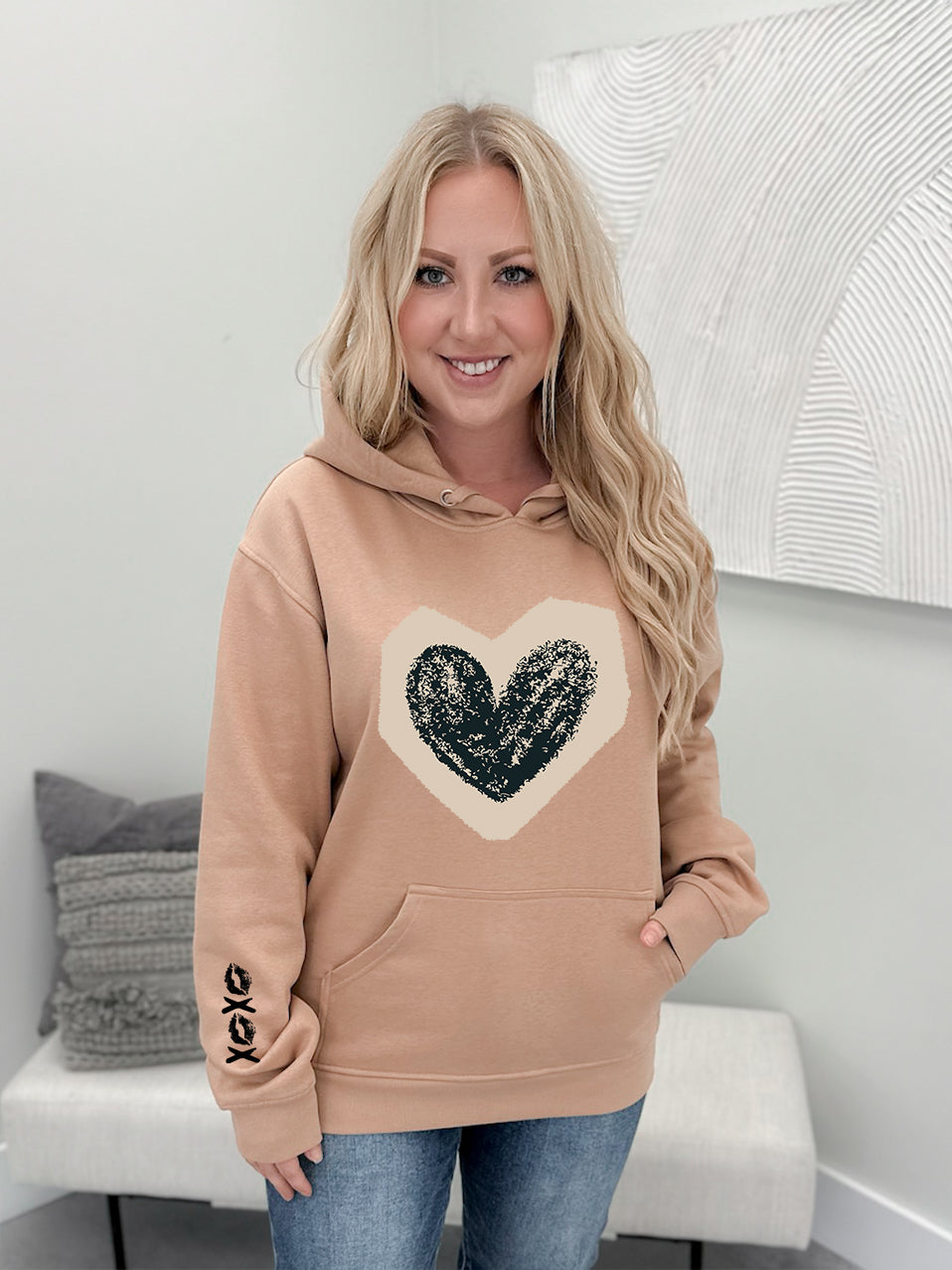 Heartfelt Graphix Pullover / Hoodie