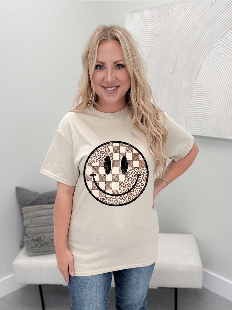 Smiley Unisex Tee in Oat - L