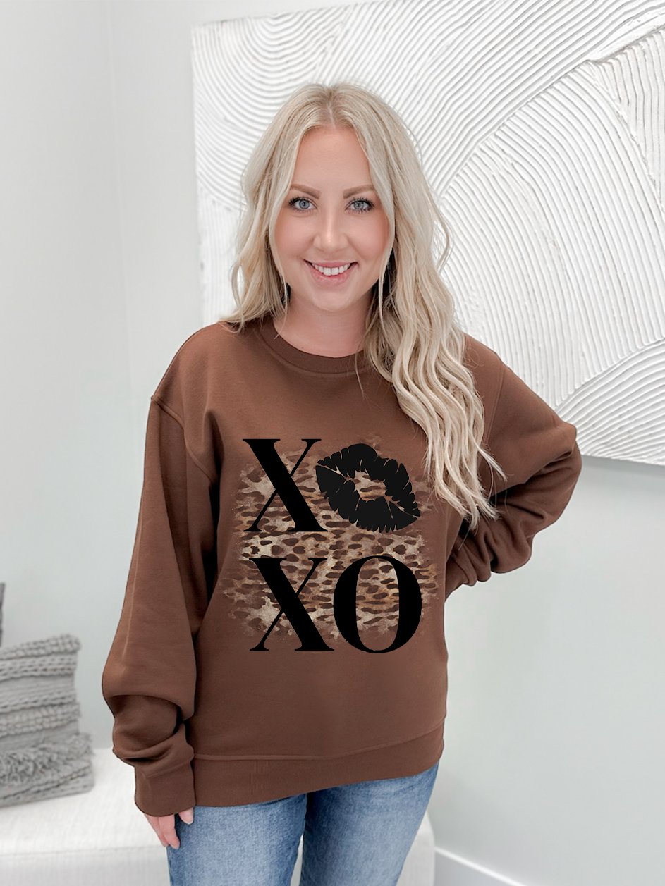 XOXO Kisses Pullover Brown - Medium